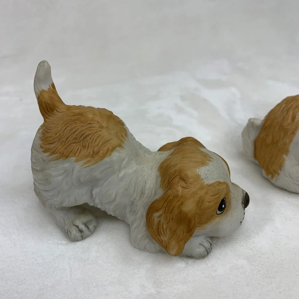 2 Vintage Homco No. 1407 Porcelain Puppy Dog‎ Figurines Tan and White